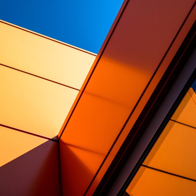 Kreuzende Linien in Orange von Hans Göring