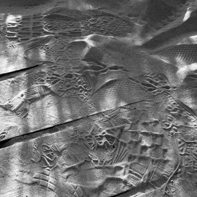 Spuren im Sand von Marlene Schröder