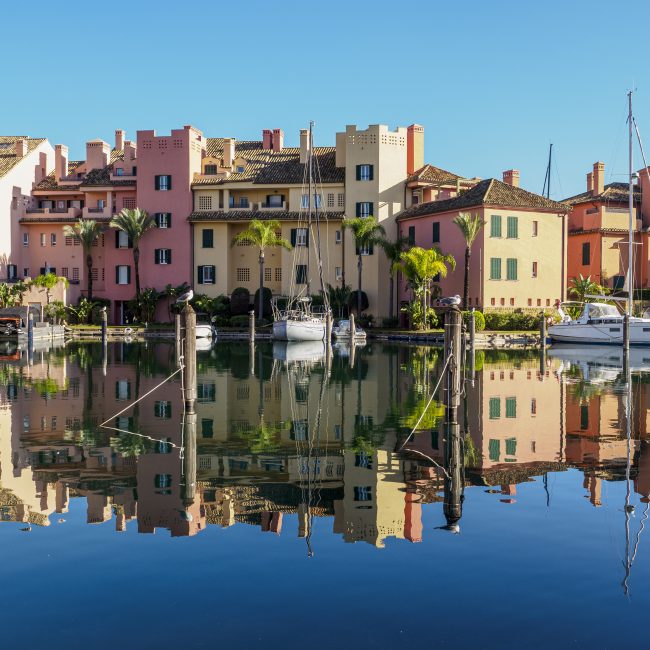 Spiegelungen Sotogrande von Marlene Schröder